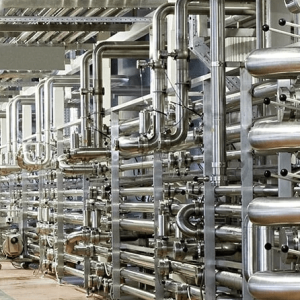 Food plant with stainless steel sanitary piping that would need to be cleaned using the clean in place CIP method